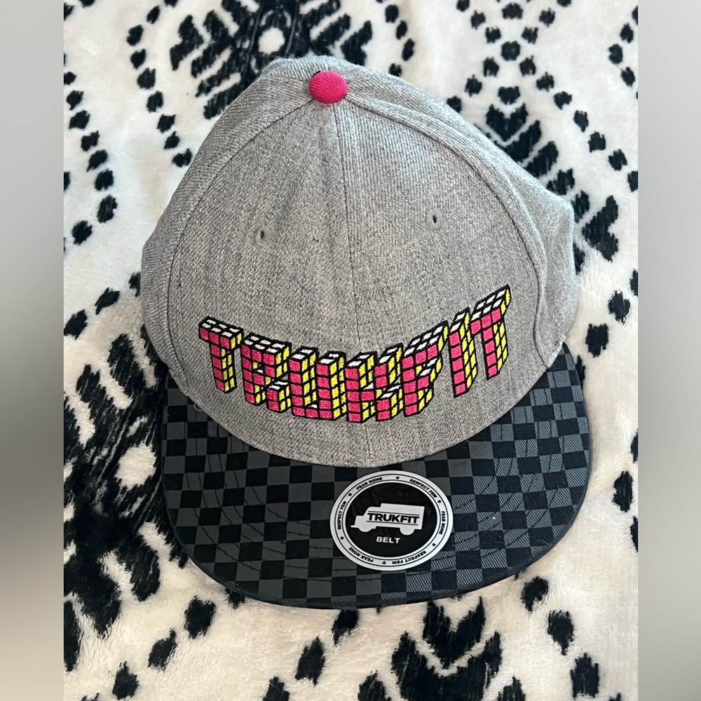 Trukfit Gray Cap with Black Checkered Brim